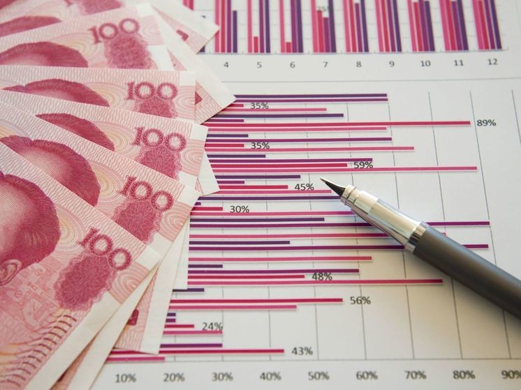 Юань назвали наиболее стабильной и популярной валютой для инвестиций
