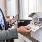 Аутсорсинг печати в Москве: Преимущества и Тенденции